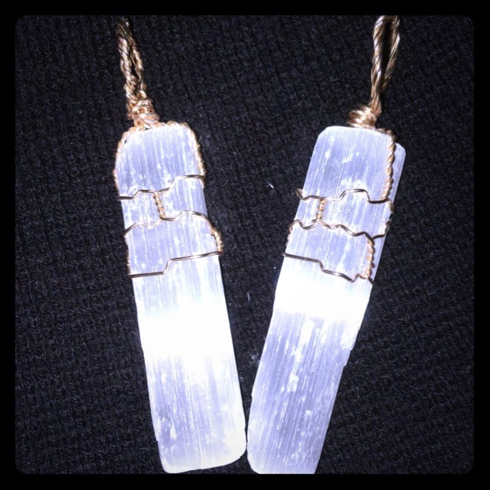 🚨SOLD🚨 2 Selenite Bar Pendants
